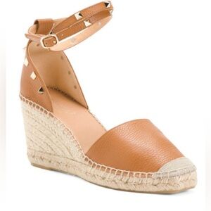 Maypol Wedges Closed toe espadrille sandal